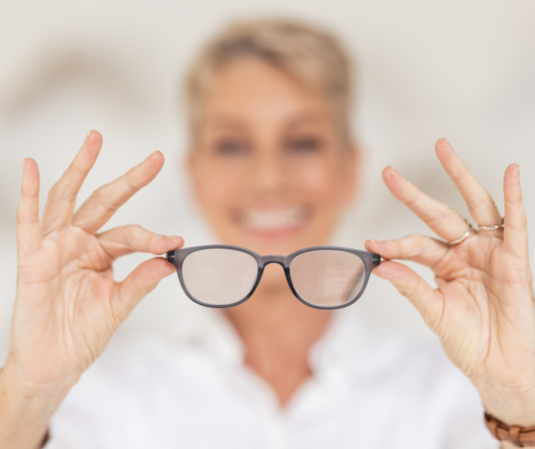 Jak dobrać oprawki okularów?
