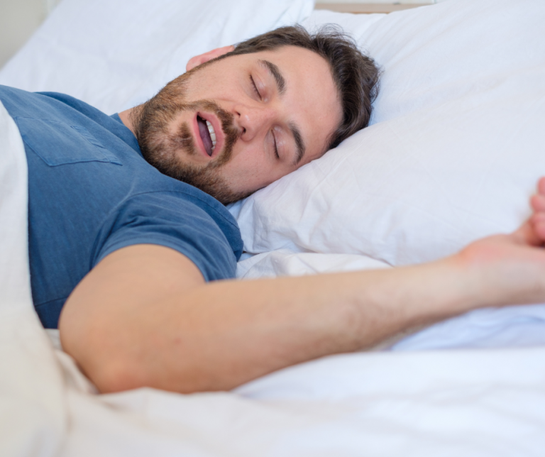 Chrapanie – jak się go pozbyć i poprawić jakość snu?